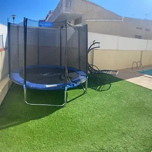 Casa Con Gran Piscina Particular Cerca Playa Сasa de vacaciones